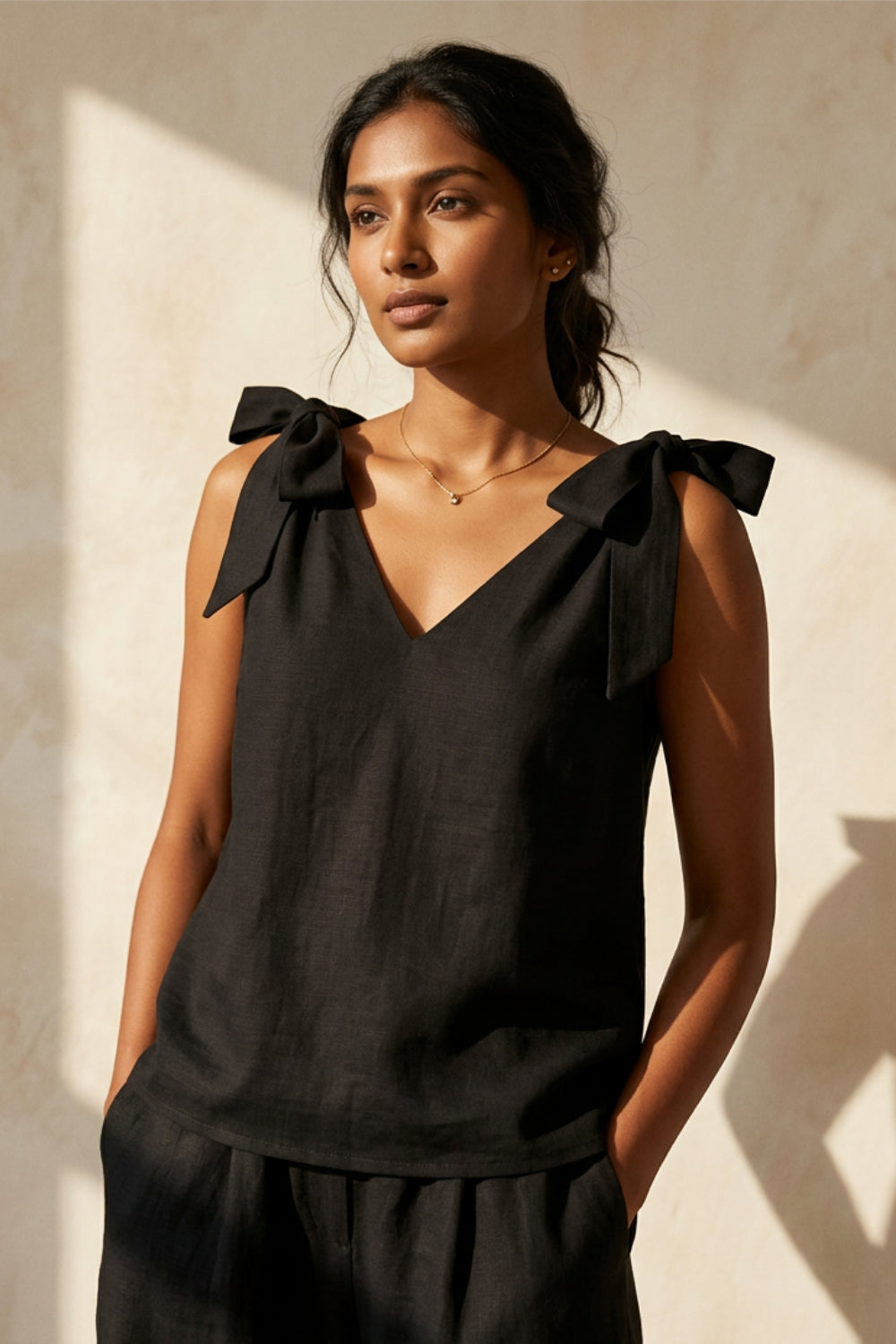 Livia tie top