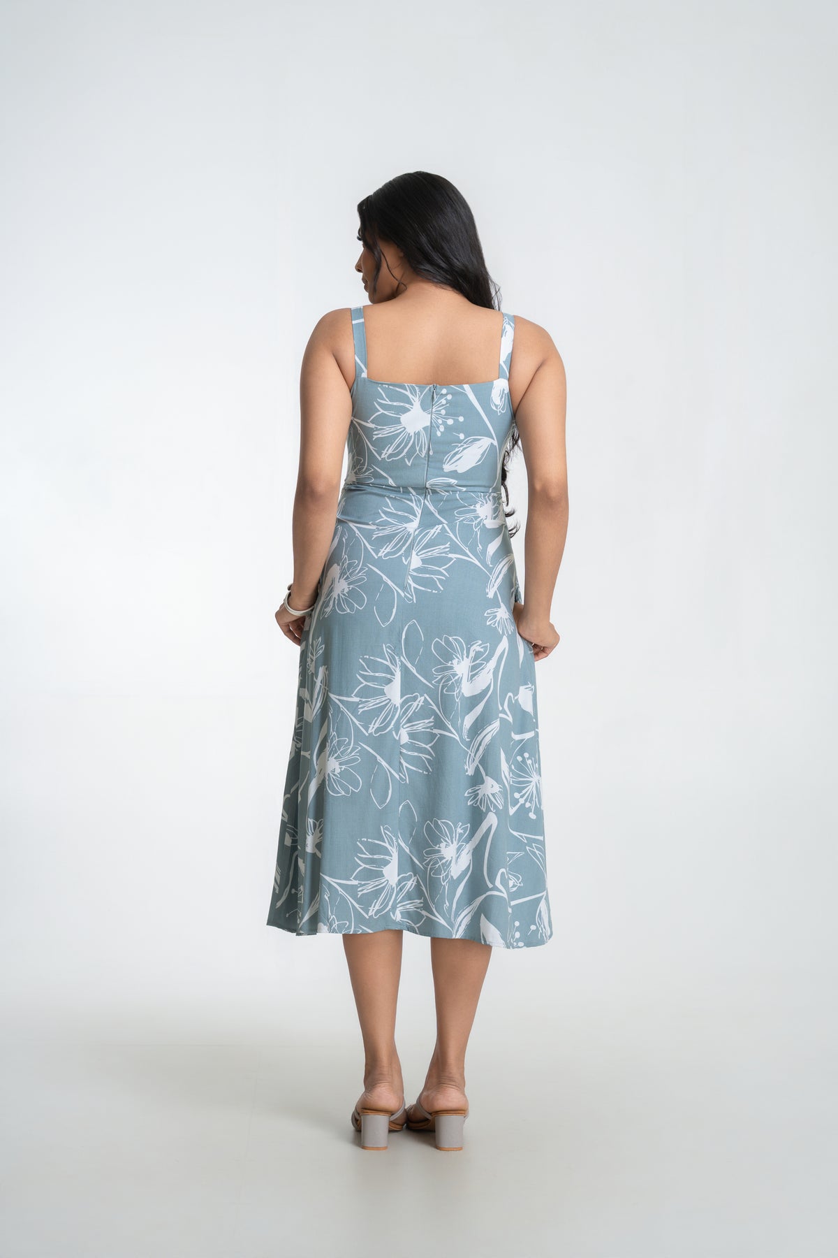 Lily dress